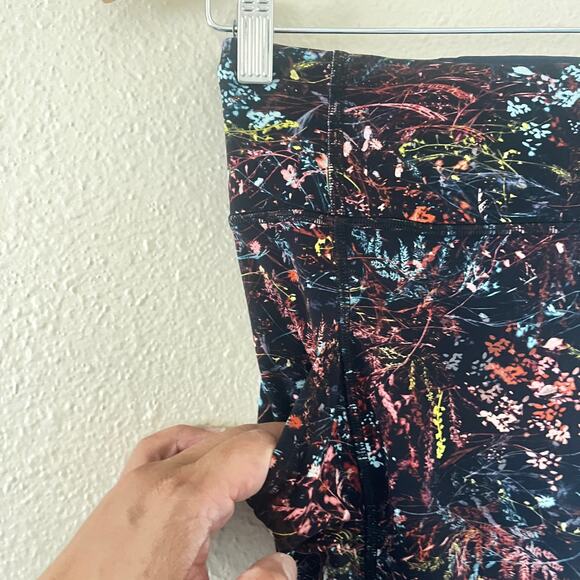 Lululemon invigorate high rise tight 25” in foliage overlay - Picture 8 of 11